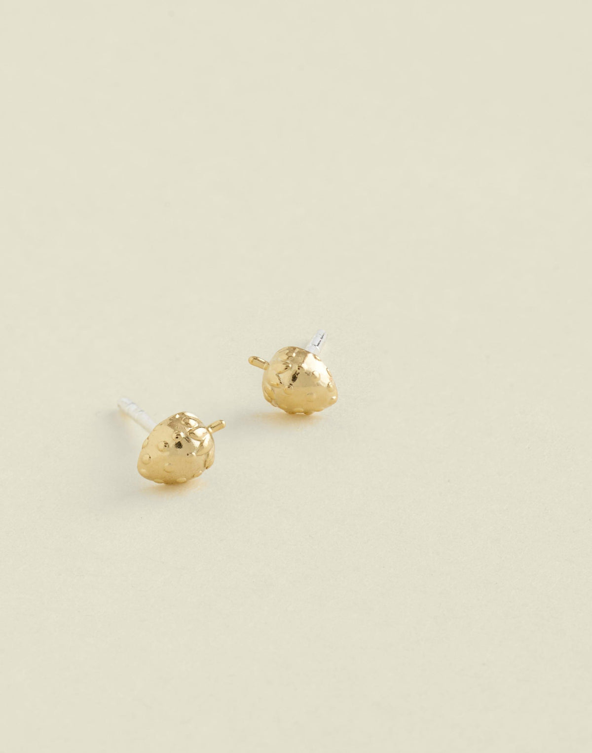 Madewell Demi-Fine Strawberry Stud Earrings 14k Gold